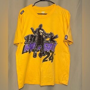 Kobe Bryant #24 Black Mamba Retro UNK. Basketball T-Shirt Yellow size M